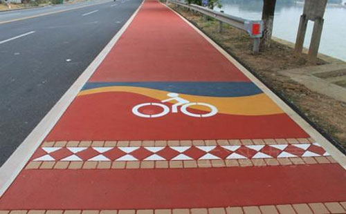 海东彩色路面解决方案：环氧地坪的新趋势